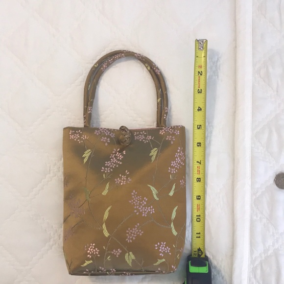 Satin handbag - Picture 2 of 6